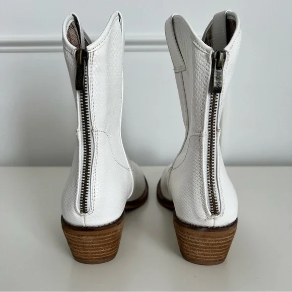 ARider Girl White Western Booties Size 10 Snakeskin Textured Cowboy Ankle Boots - Picture 5 of 10